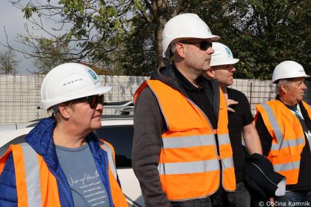Ogled gradbišča nove Osnovne šole Frana Albrehta in seznanitev s potekom del občinskih svetnikov (6)